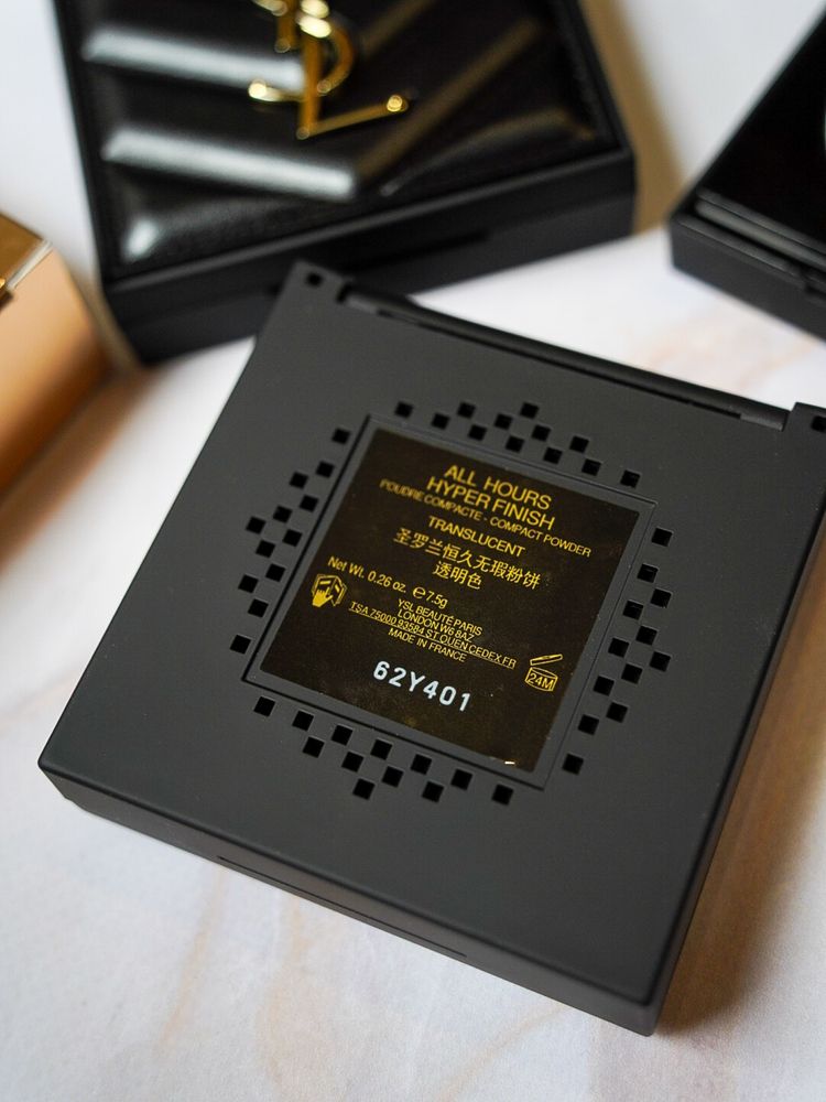 Пудра для обличчя YSL all hours hyper finish