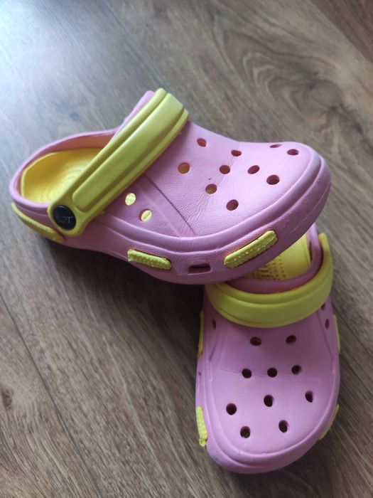 Klapki dla dziewczynki rozmiar 29