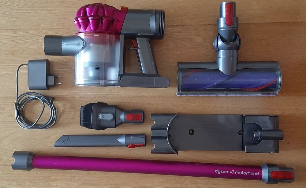 Dyson V7 motorhead