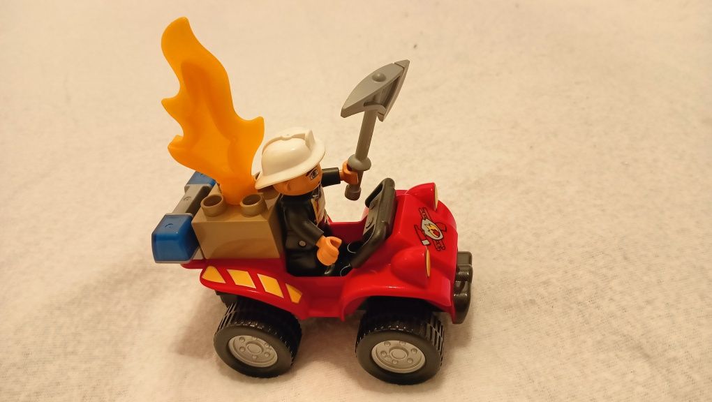 Wóz strażacki LEGO Duplo 5603