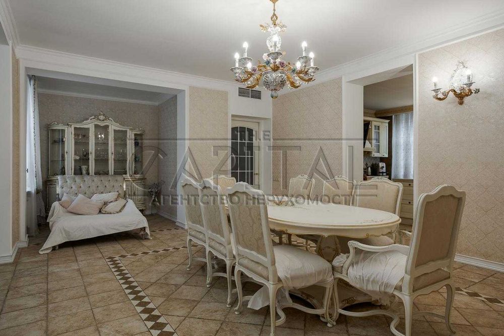 Продажа 3-этажного дома в Киеве, Печерский р-н, Царское село.