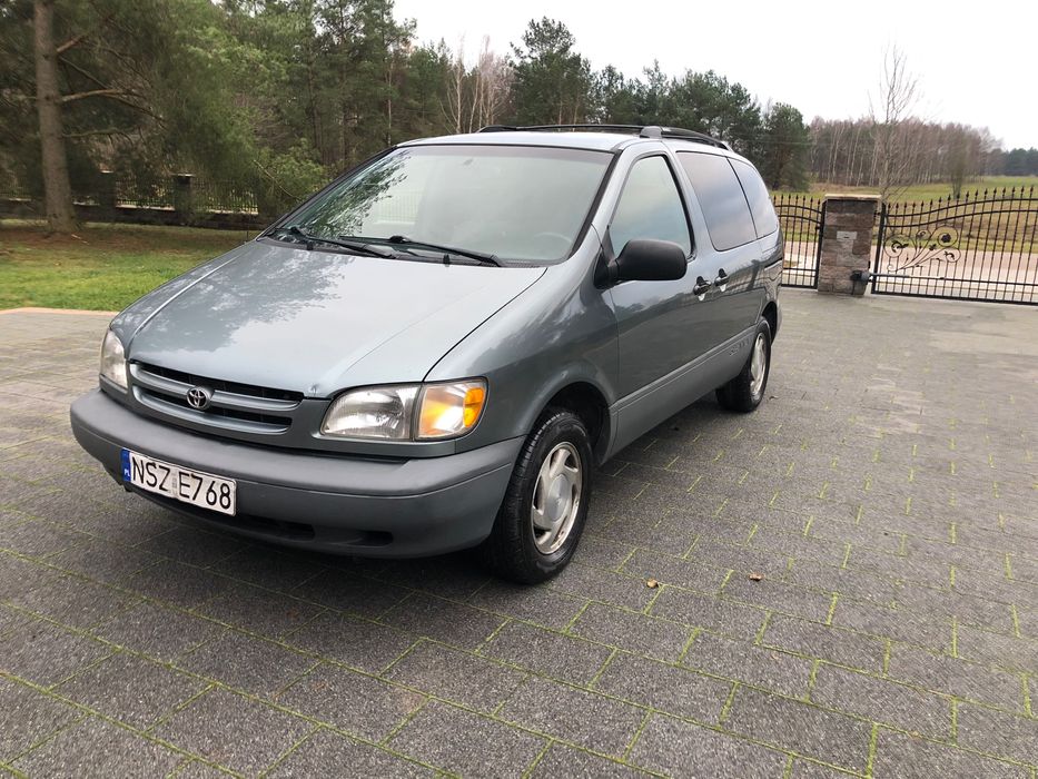 Toyota Sienna 2000 r
