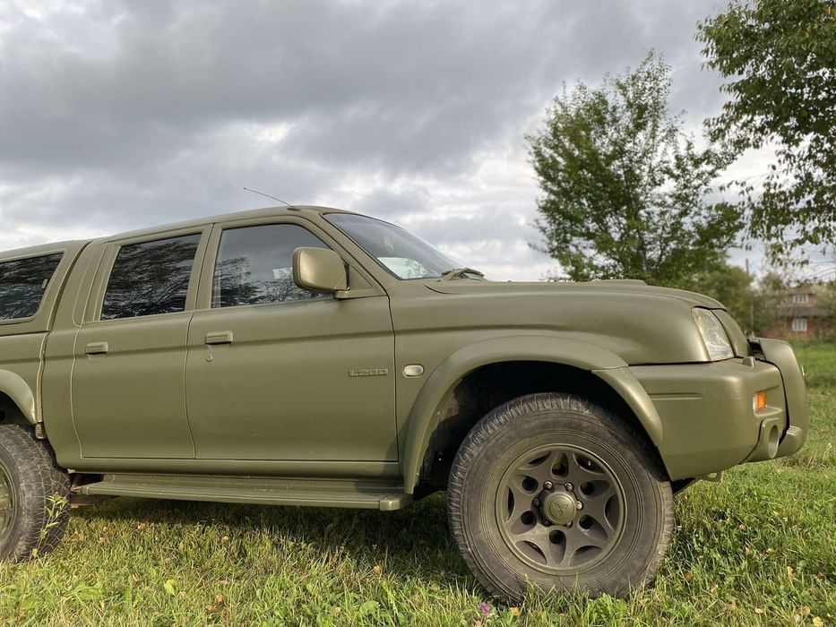 Продам пікап Л200,повний привід,2004 рік,2,5дизель,механіка,