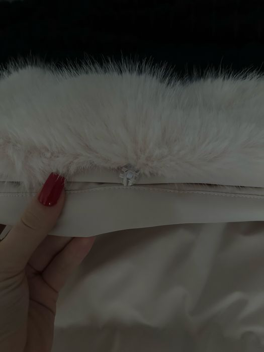 Повністю нова жіноча куртка