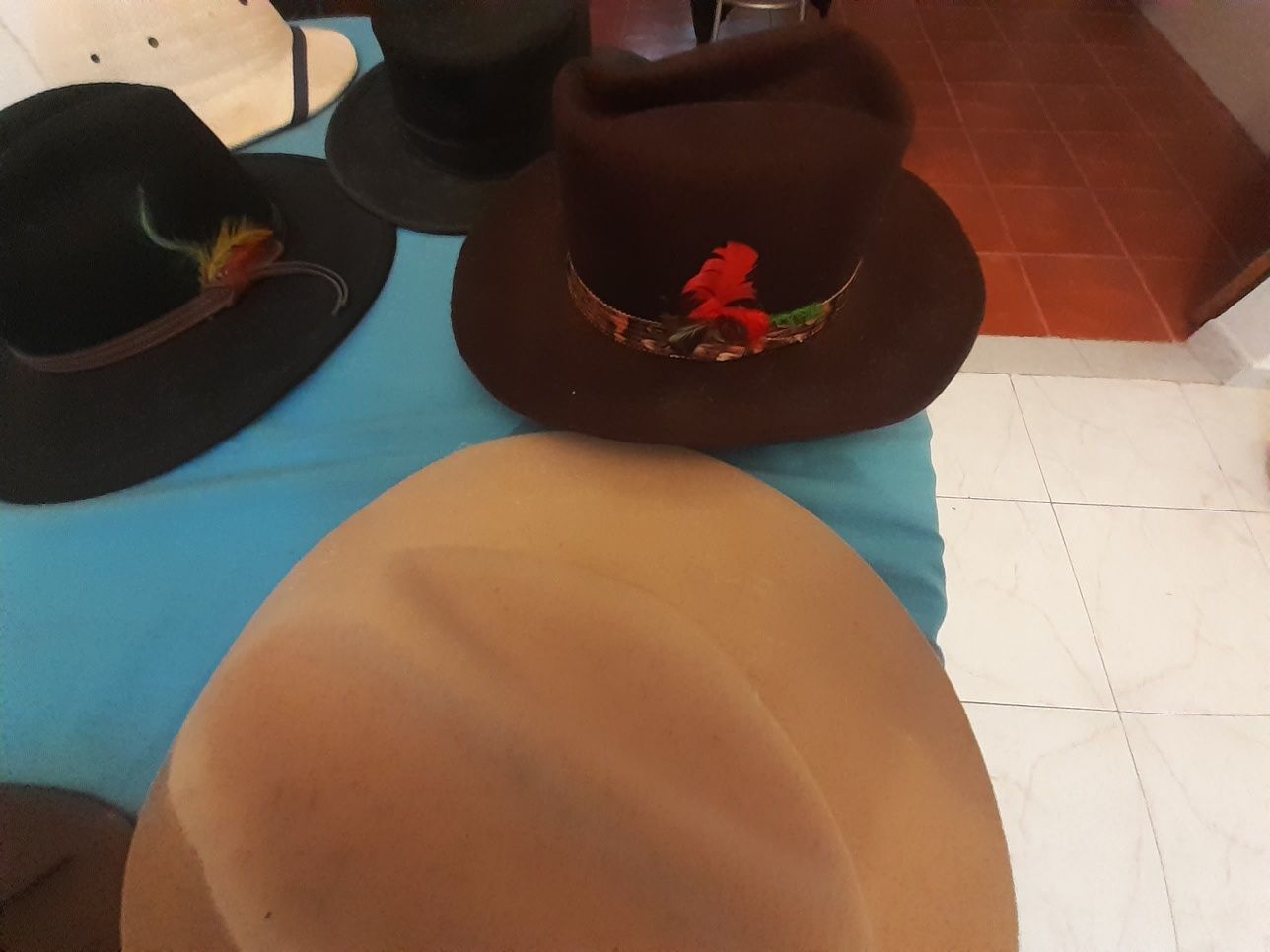 Chapeus vintage anos 80