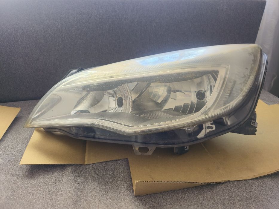 Farol Opel Astra 2011