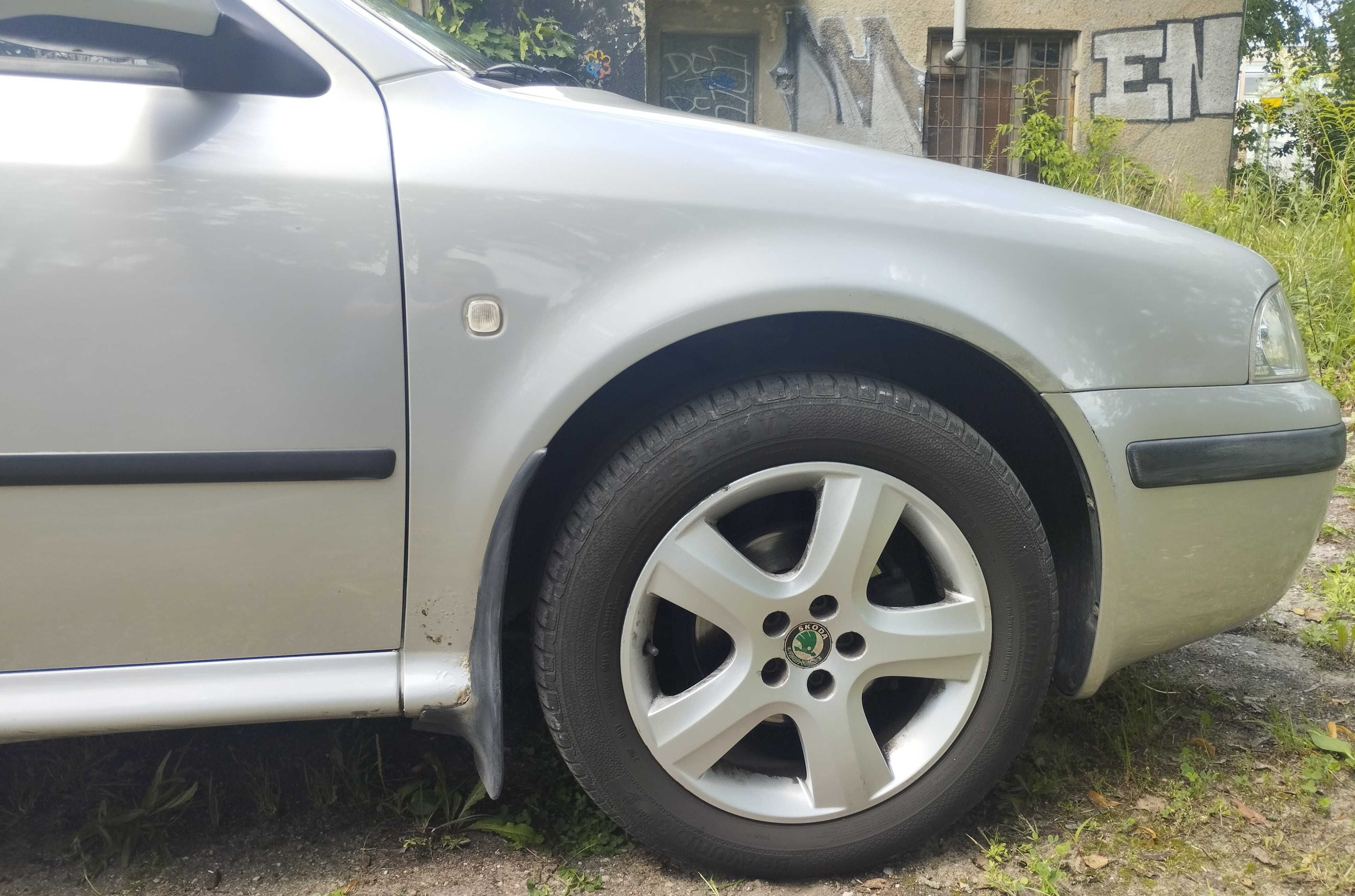 Skoda Octavia I 2005 r. benzyna 1.6