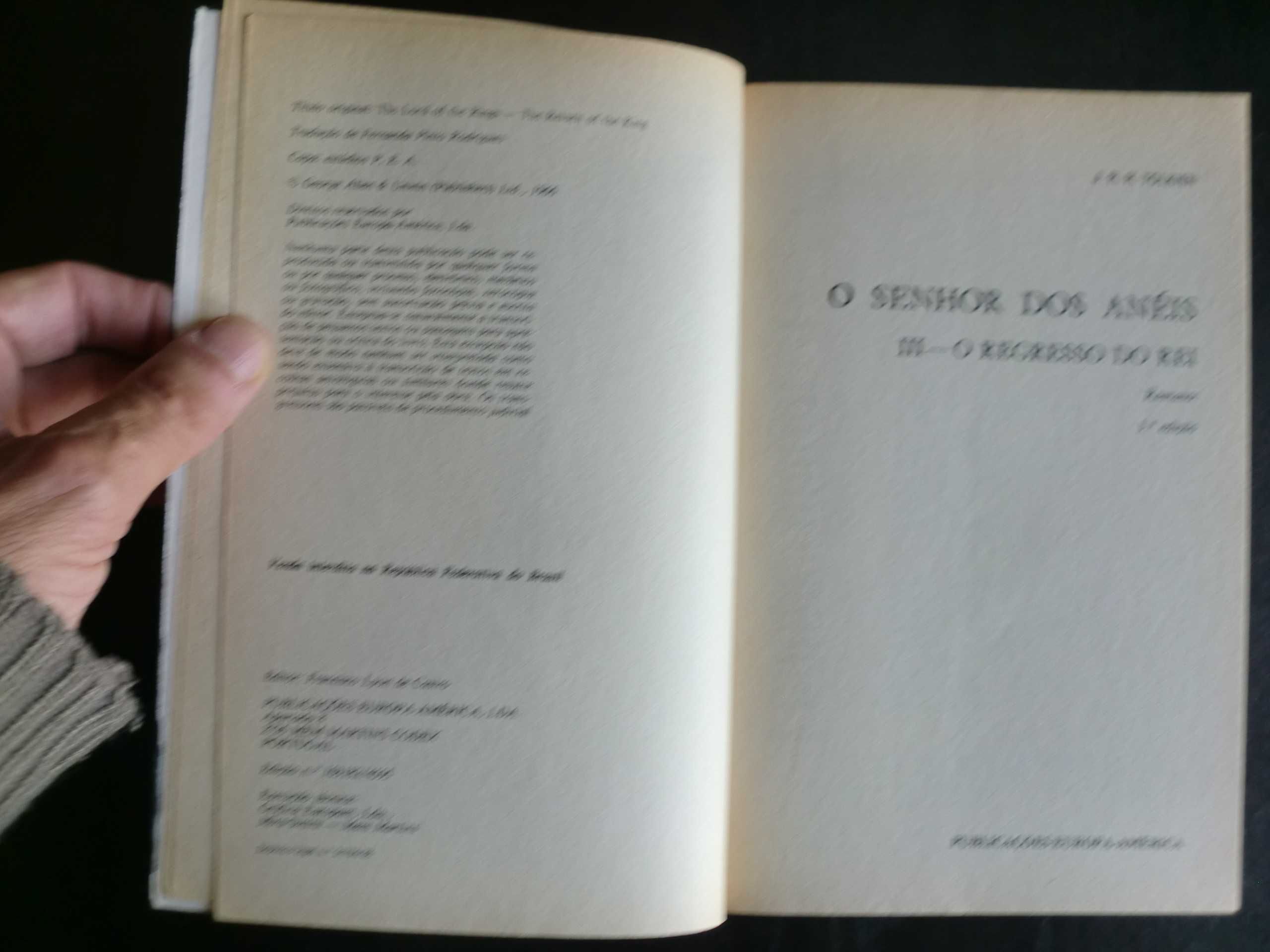 Os Senhores dos Anéis de J. R. R. Tolkien. - Volume I e III