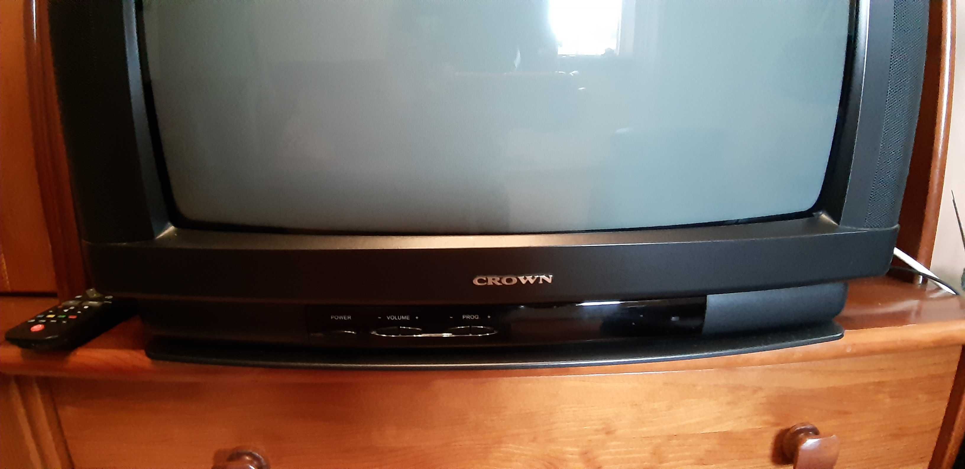 Televisão Crown com comando