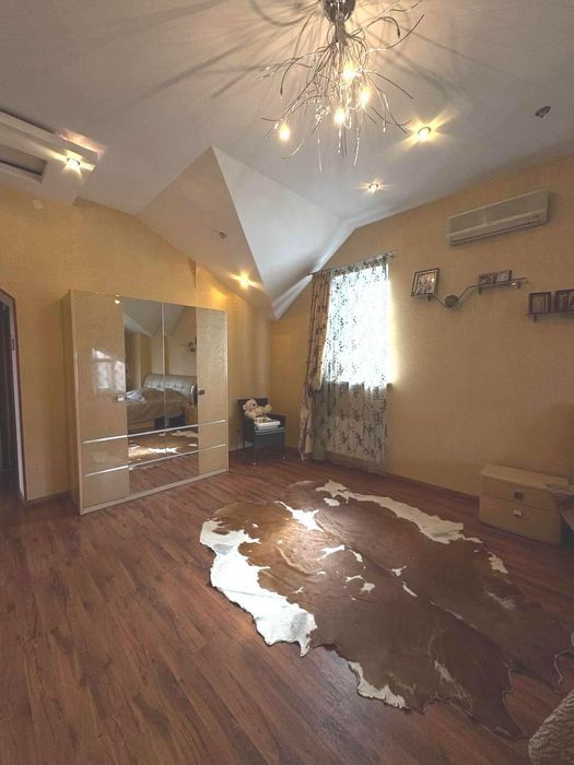 Розкішний будинок в Золотому Трикутнику (189-473)