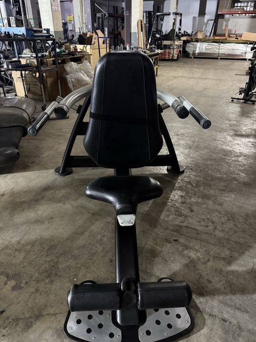 Máquina triceps/ fundos