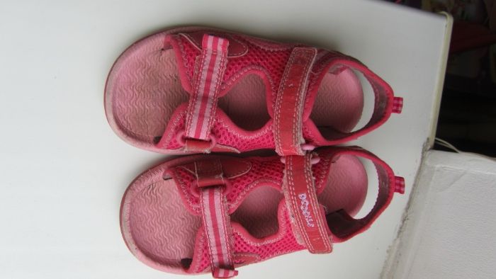 Продам босоножки Clarks Doodles 8p.