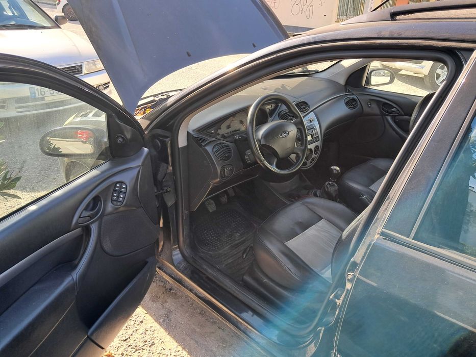 Ford Focus 2003 em Bom Estado