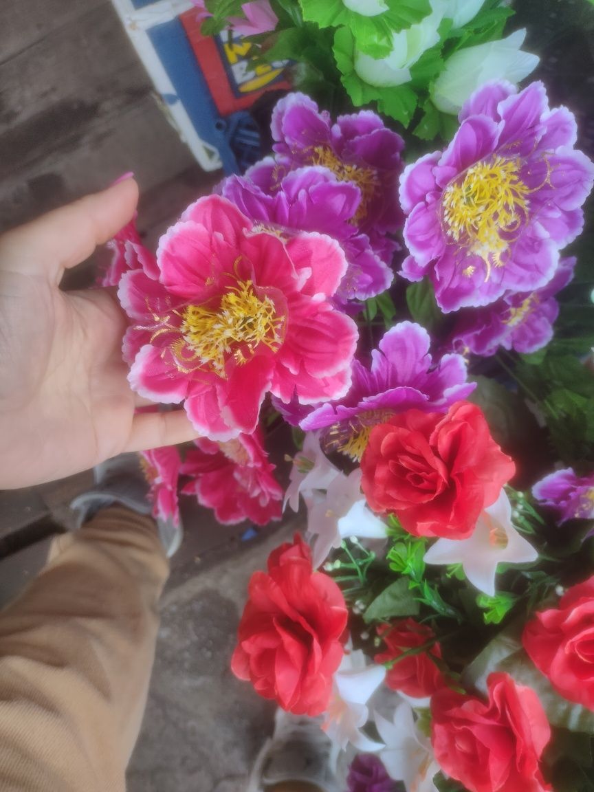 Іскуствені квіти