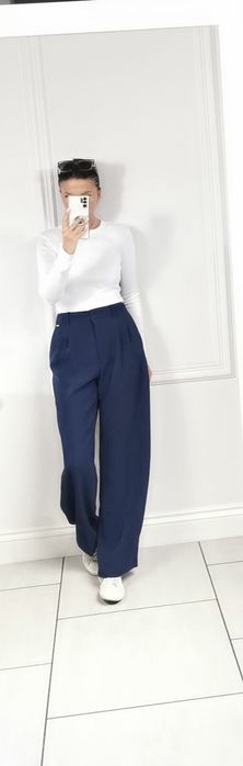 Guess Spodnie Damskie Theoline Spodnie Damskie Garniturowe L granat