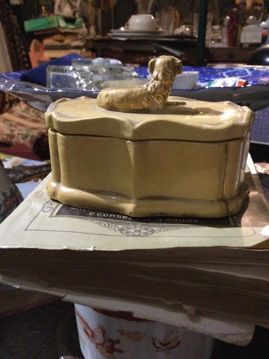 Caixa tabaco Cerâmica Amarela Anton Techinkel Séc XIX 10,5 cm