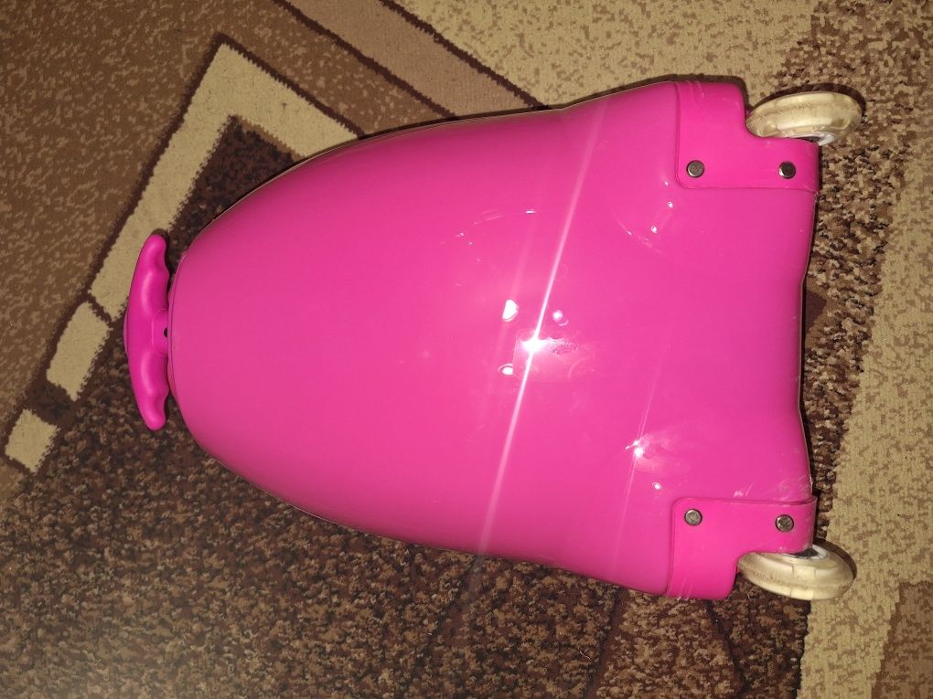 Продам дитячу валізу