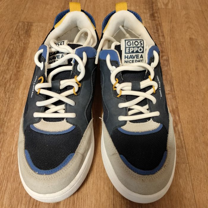 Кросівки Gioseppo 38 розмір