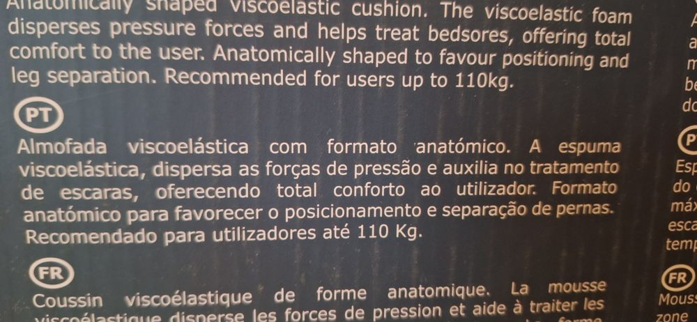 Almofada anti-escaras quadrada com pouco uso