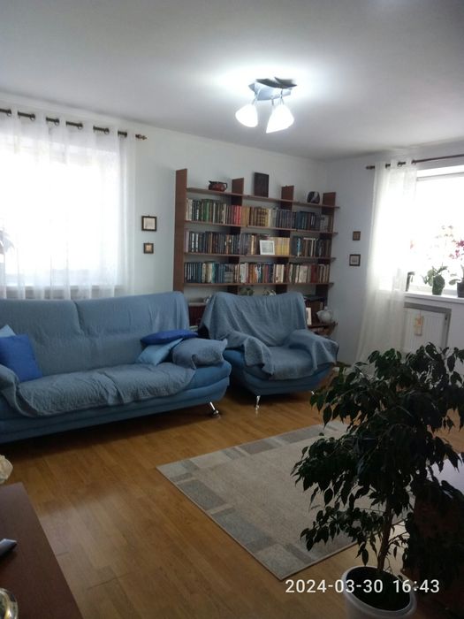 Продам 3 кімнатну з А/О в центрі міста