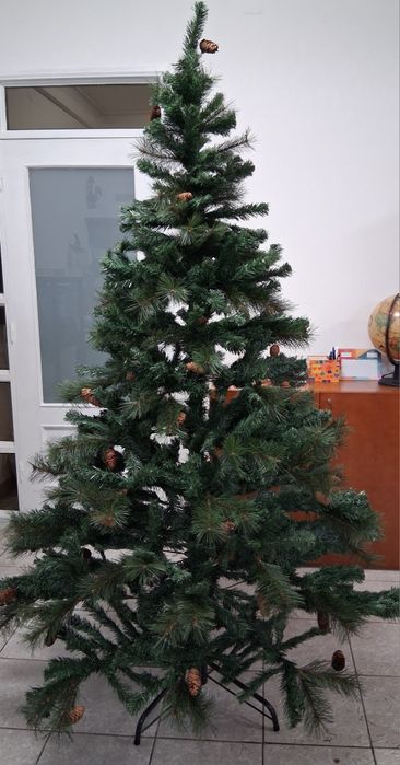 Árvore de natal com 2 metros de altura