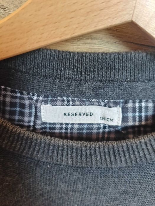 Sweter firmy rezerwed
