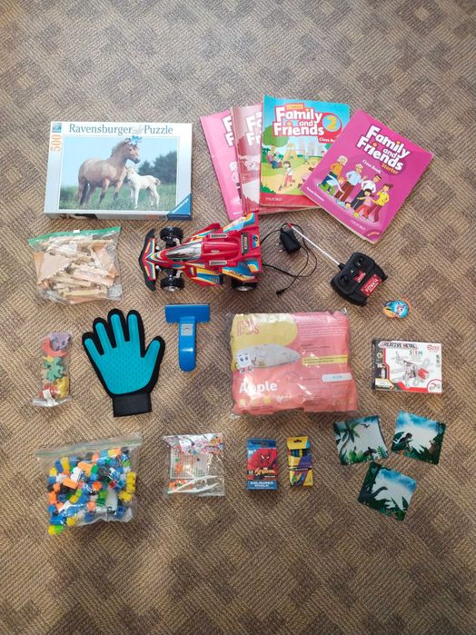 Машина і вертоліт на управлінні, конструктор робот