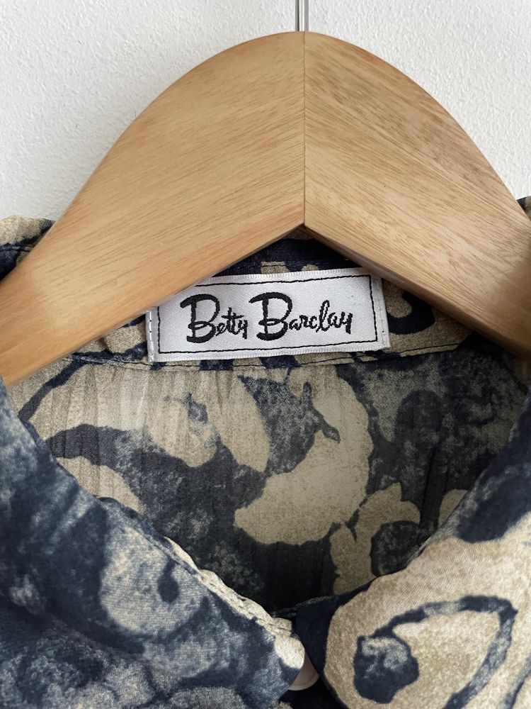 Betty Barclay wzorzysta plisowana bluzka z falbana L/XL
