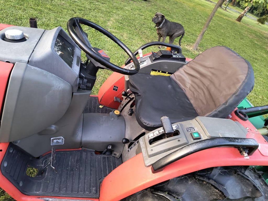 Traktorek yanmar 4x4 sadowniczy z kosiarką bijakową wspomaganie