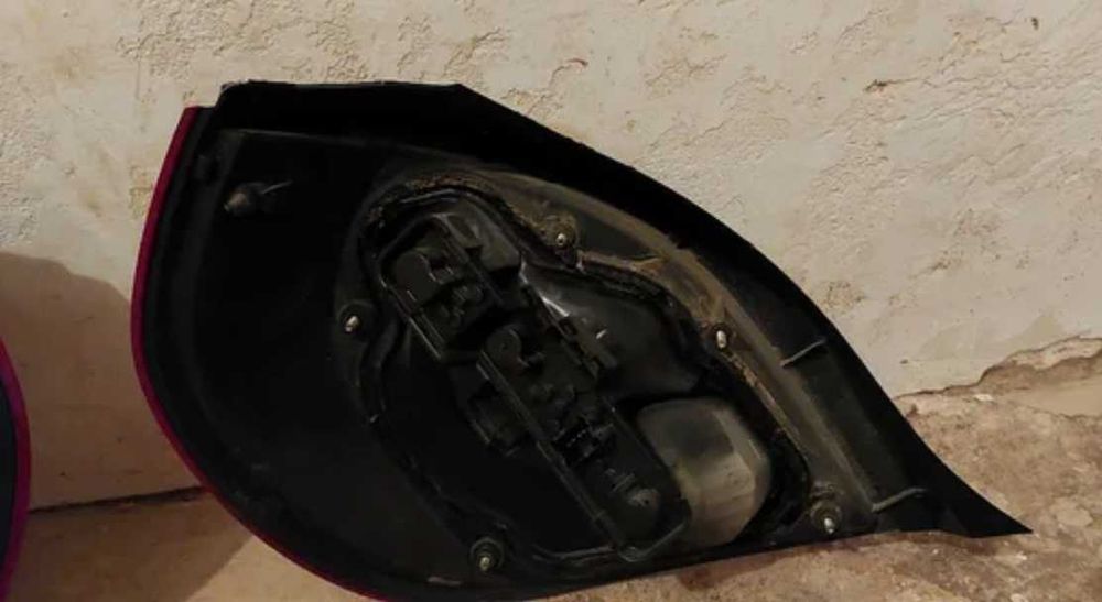 Farolins traseiros | Nissan Almera N16