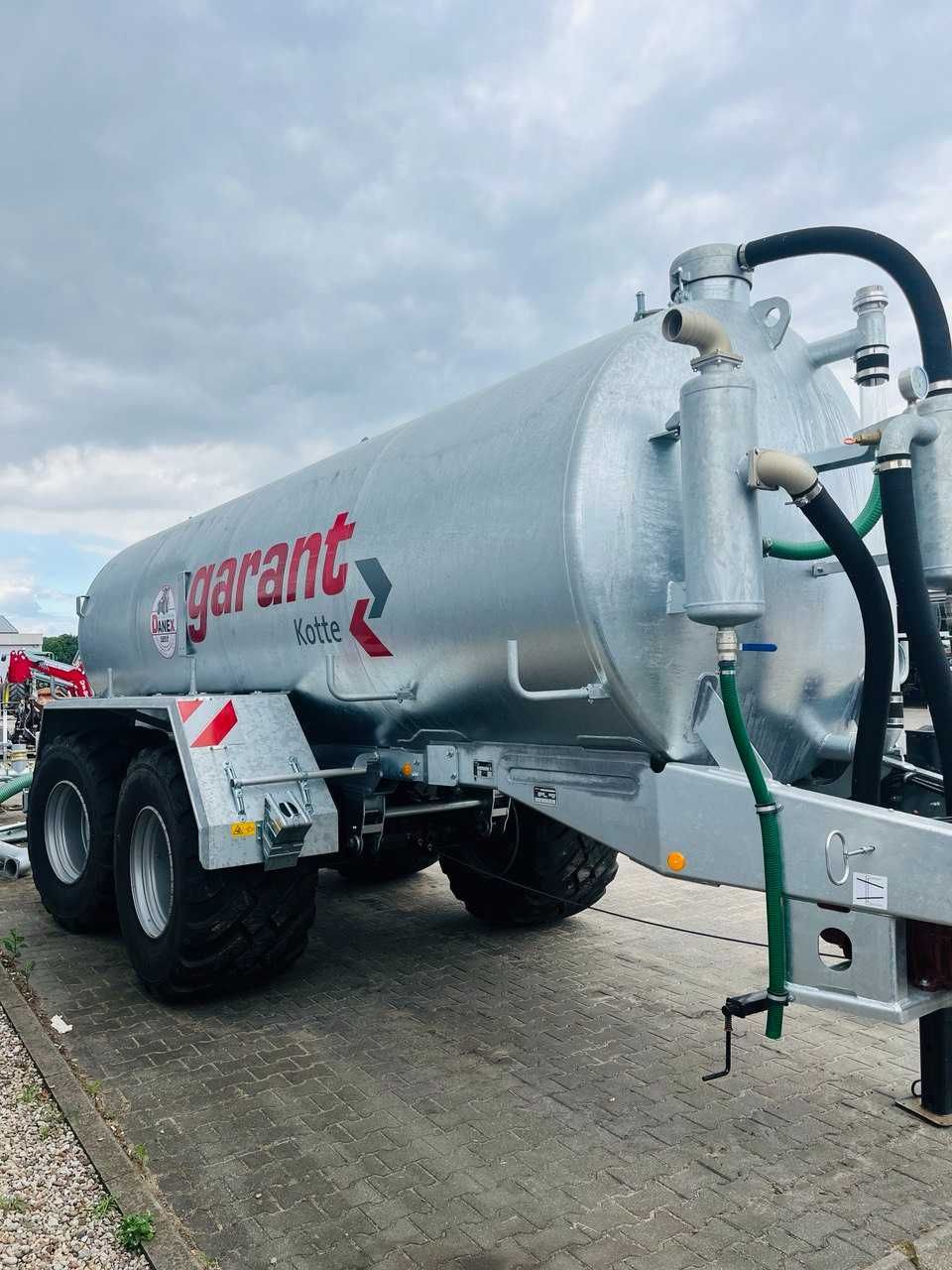 Wóz asenizacyjny GARANT KOTTE VT 18300