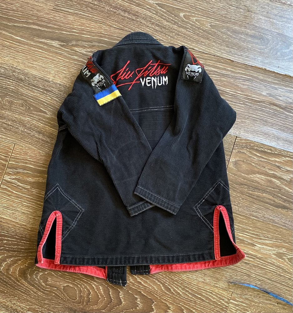 Кімоно (куртка) Venum дитяча розмір C1 123-136 см чорного кольору