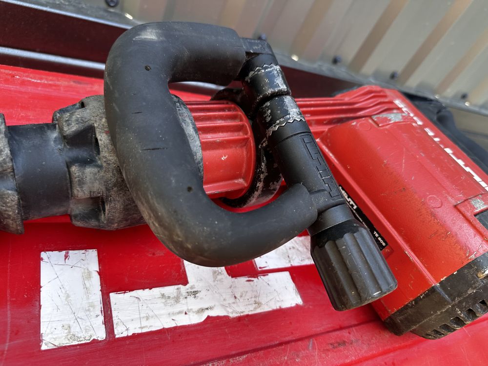 Отбойный молоток Hilti TE 805 Отбойник Перфоратор