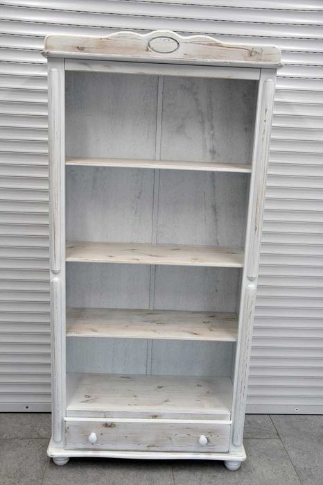 regał z drewna sosnowego - jak nowy