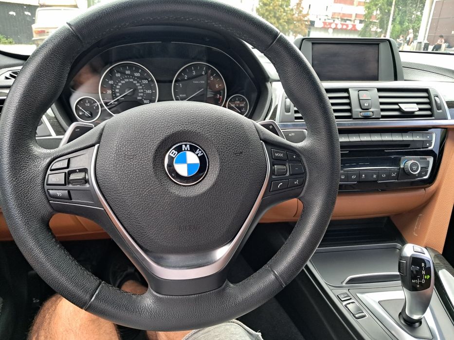 Продам BMW 330 e 2017 год 58 тыс км пробег!!!