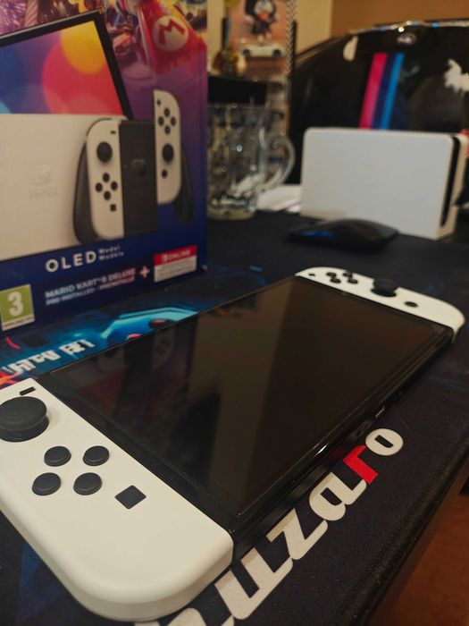 Konsola Nintendo Switch OLED v2 fajny zestaw super stan