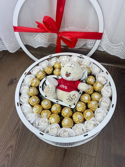 ТОП ПРОДАЖІВ! Подарунковий бокс з солодощами / Подарунок для дівчини