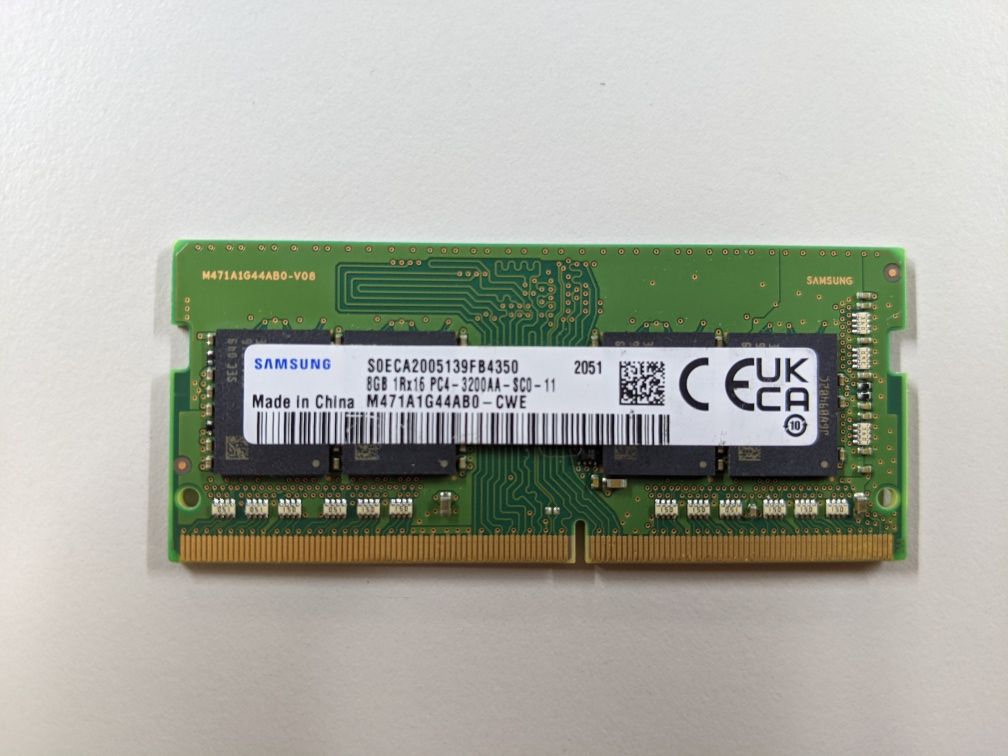 Оперативна память DDR4 8Gb 3200 mhz    (для ноутбуків)