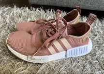 Damskie różowe buty do biegania Adidas NMD 38
