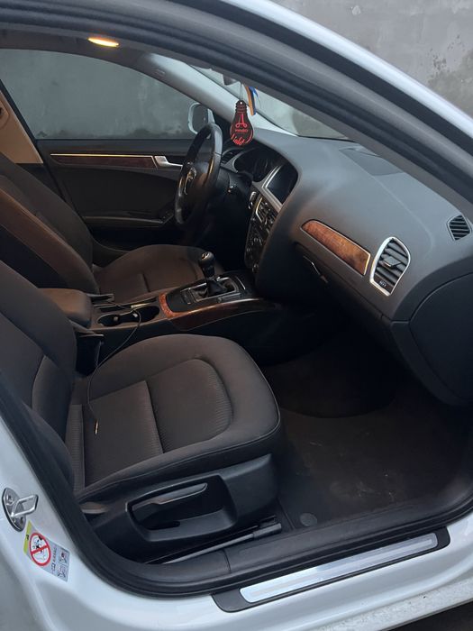 Audi a4 b8 2.0 tdi 170кс