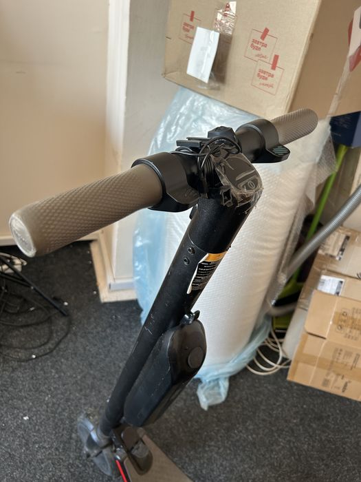 Єлектросамокат Ninebot es2 es4