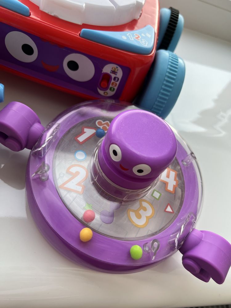 Робот Fisher Price
