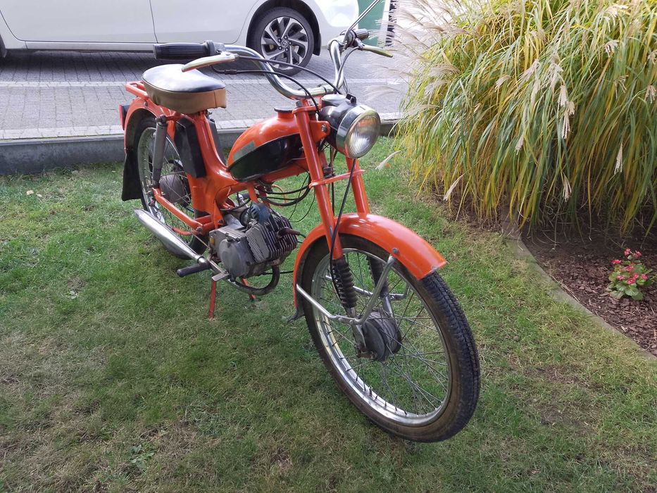 Komar 2352W import Węgry 47 letni