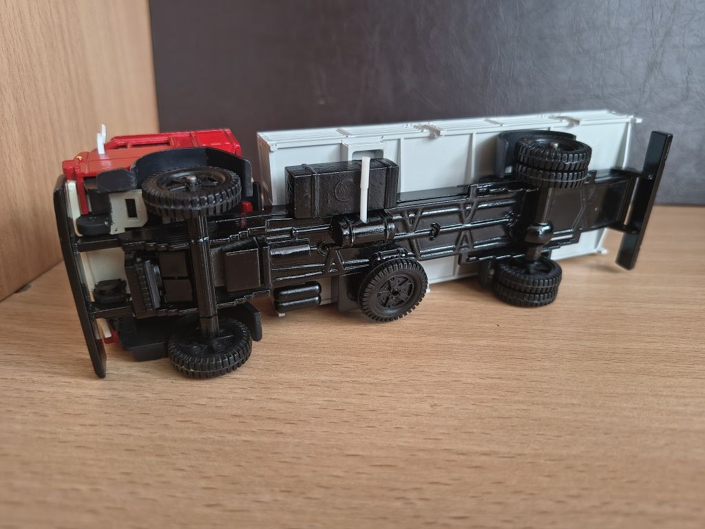 Model KamAZ-5325 skala 1:43, ZSRR, CCCP, AREK