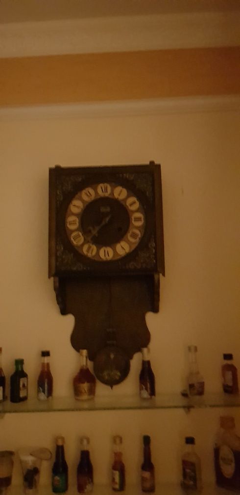 Zegar drewniany na ścianę