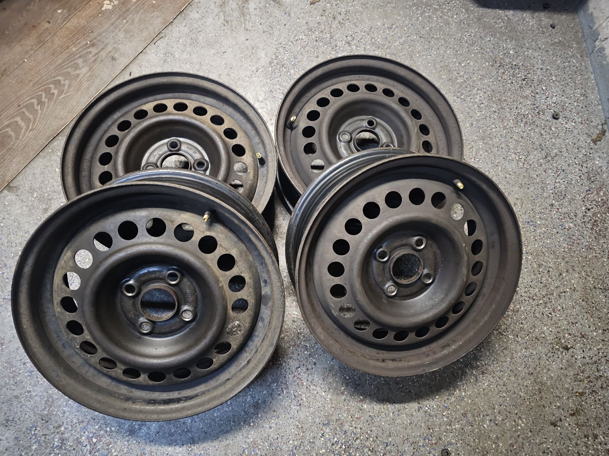 Felgi Stalowe Honda R15 4x100 ET45-5.5J