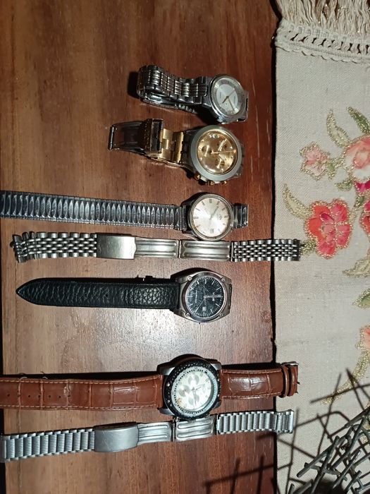 Relógios usados varios