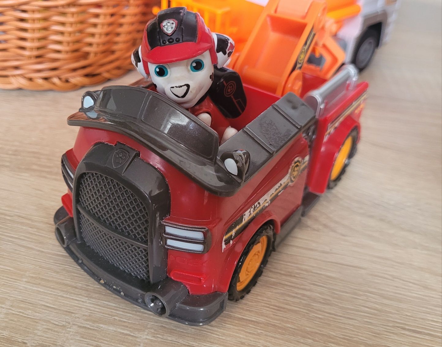 2 auta, pojazdy Psi Patrol. Marshall auto naprawcze,  Chase. Paw Patro