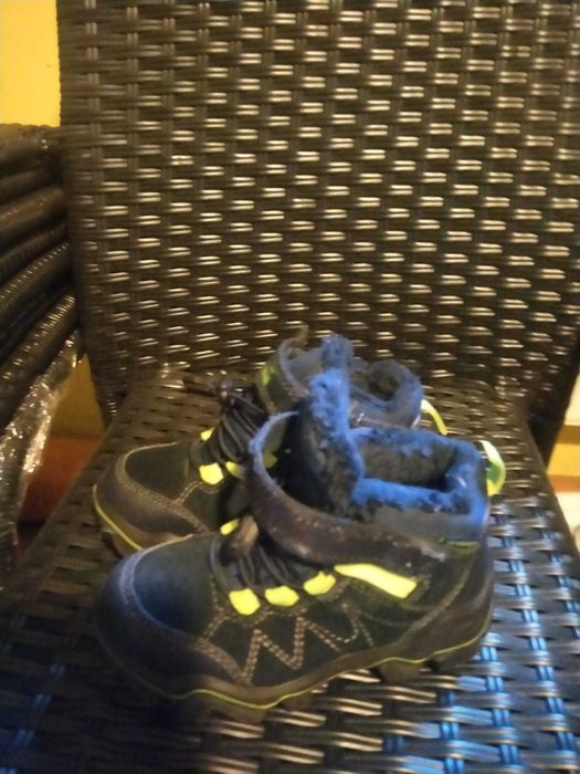 Buty zimowe ocieplane jak nowe