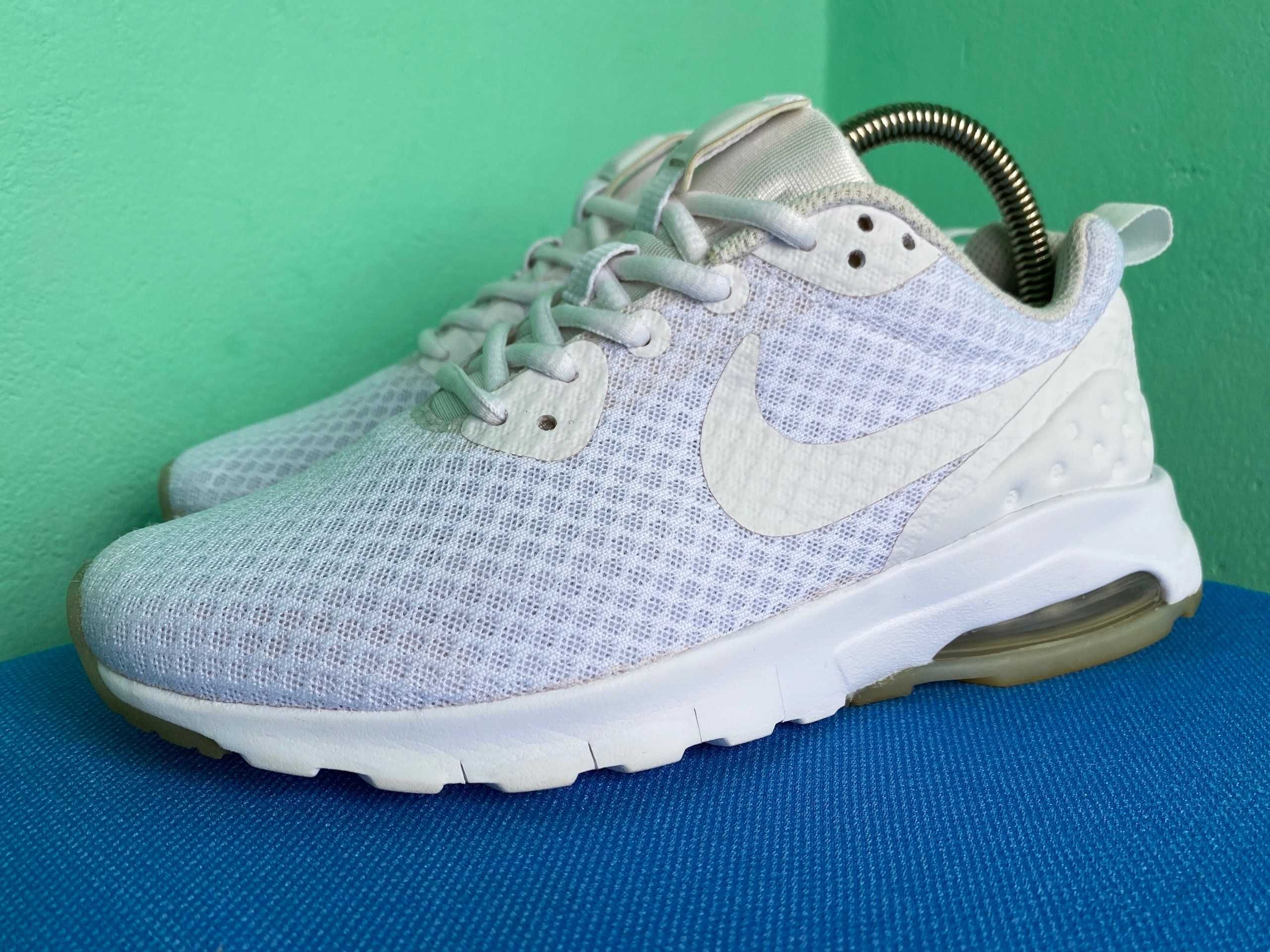 Кросівки nike air max motion